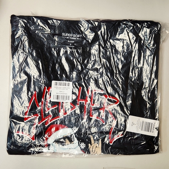 ❤️NWT VINTAGE TORRID TEE - SLEIGHER SANTA CHRISTMAS GRAPHIC SUPER SOFT - SIZE 2X - Picture 4 of 12